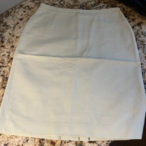 Ann Taylor Petites Light Key Lime Color Lined Pencil Skirt w/Back Ruffles SZ 2P